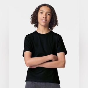 AMERICAN APPAREL YOUTH JERSEY 4PK T-SHIRTS - BLACK  SIZE 10 (NEW WITH TAGS) A13